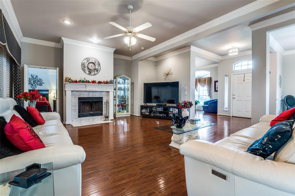 8934 Colonial Drive