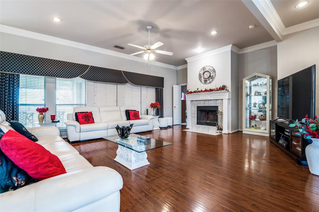 8934 Colonial Drive