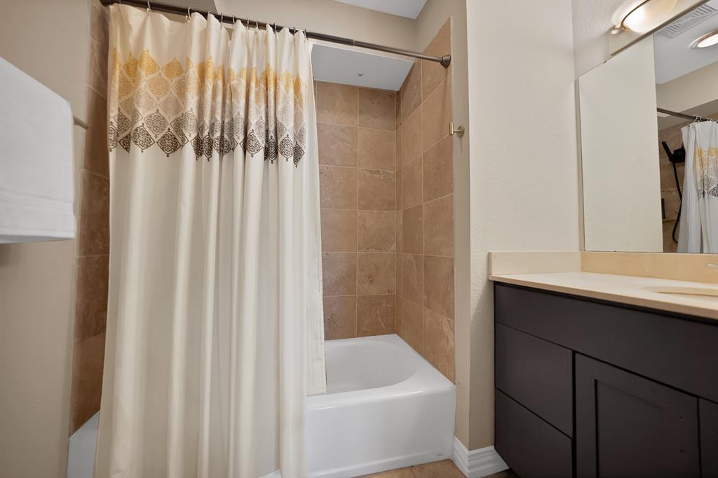 Knight Street Condo - Residential