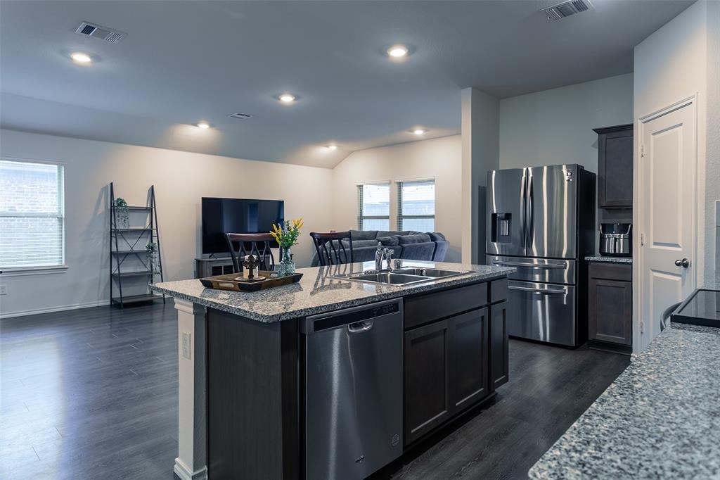 Magnolia Ph 6 - Residential