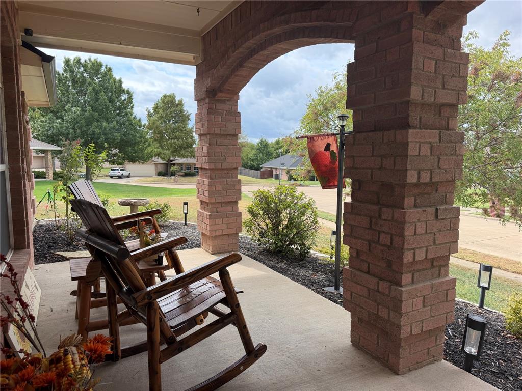 2710 Green Gables Court