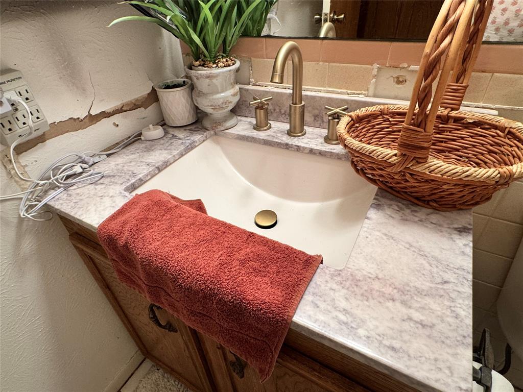 Lakeway Estate - Residential