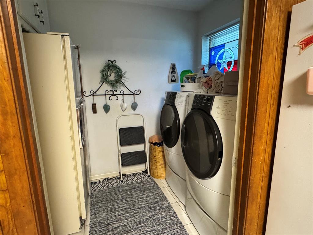 Lakeway Estate - Residential