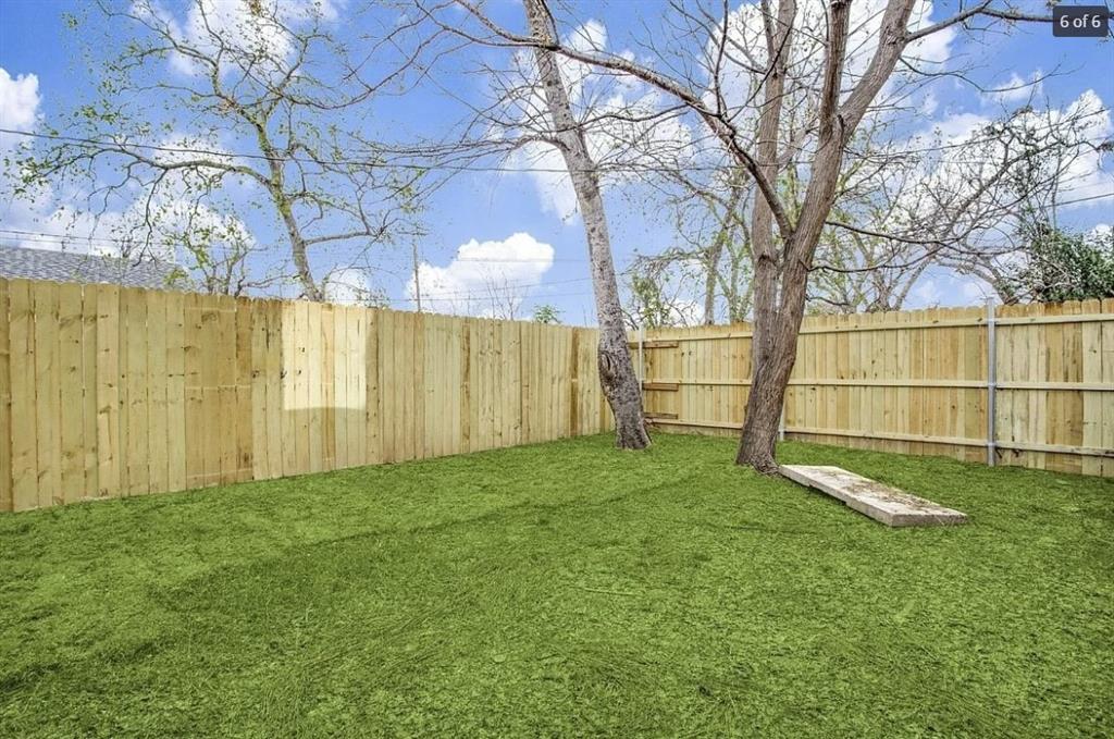 Oak Cliff Gardens - Residential Income