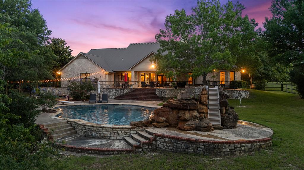 840 Winding Trail