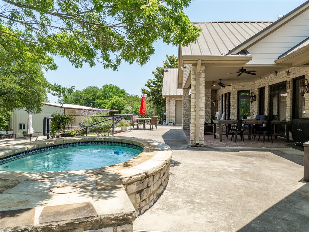 Three 17 River Oaks - Residential