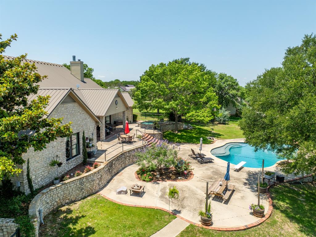 Three 17 River Oaks - Residential