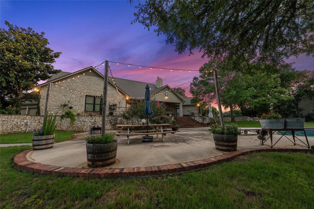 Three 17 River Oaks - Residential