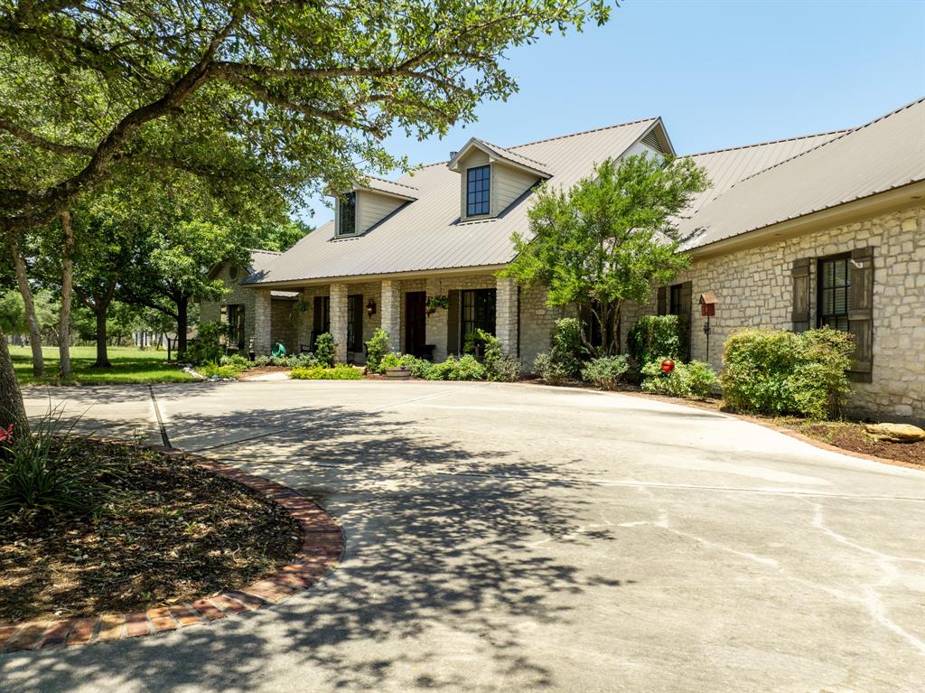 Three 17 River Oaks - Residential