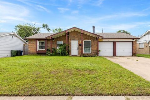 Photo of 4314 Hillsdale Lane, Garland, TX 75042 (MLS # 21258068)