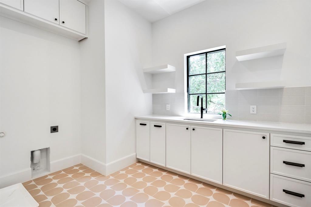 Prestonwood - Residential