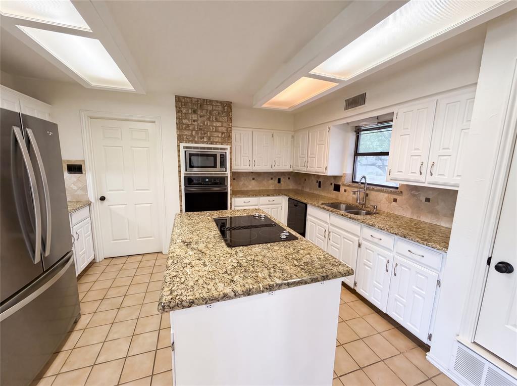 Meridith - Residential