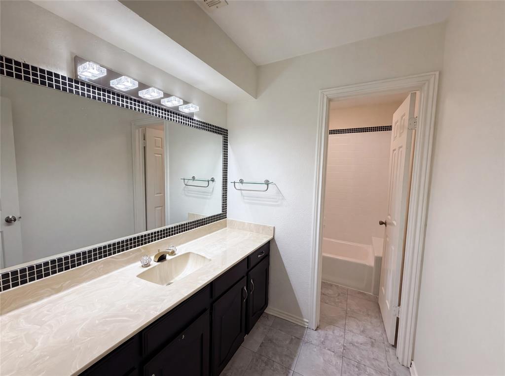 Meridith - Residential