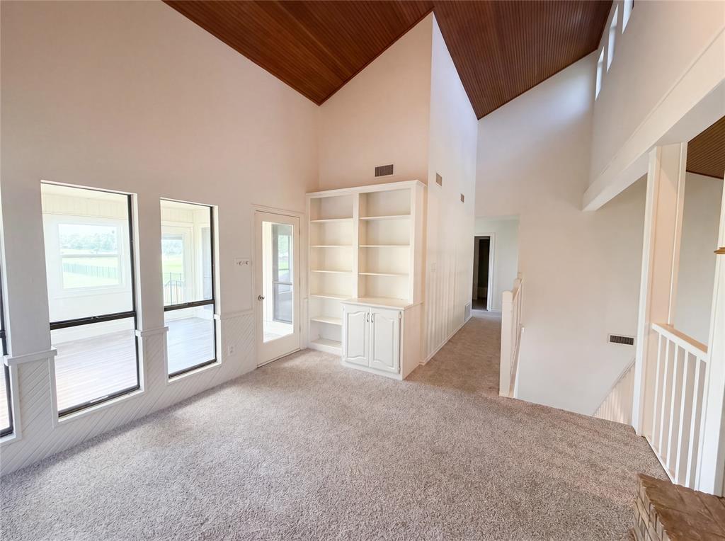 Meridith - Residential