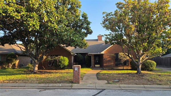 4401 WAYCROSS DR, ARLINGTON, TX 76016 - Image 3ae7813f96bb20525d8704c74b980a71/123789647