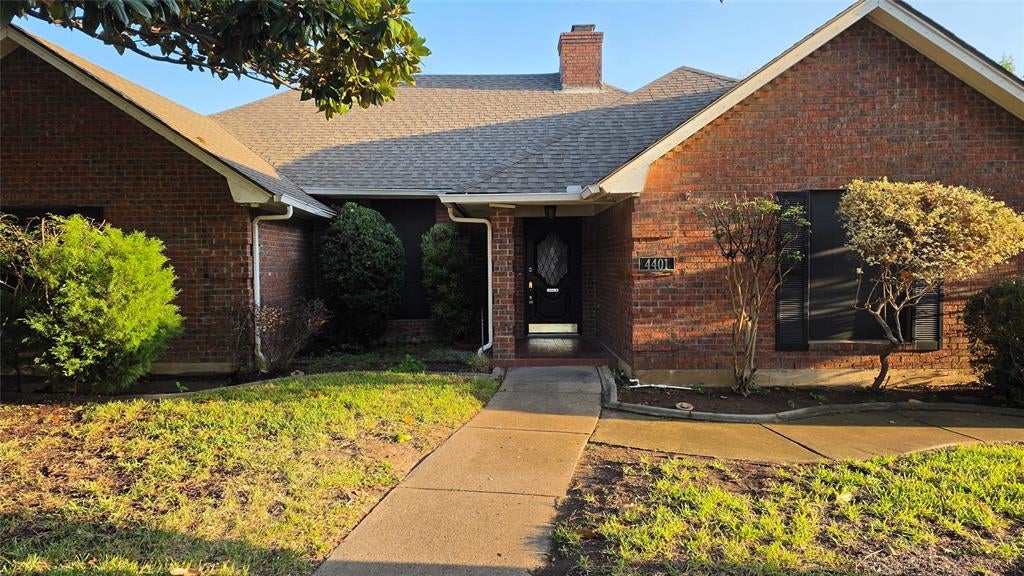 4401 Waycross Drive