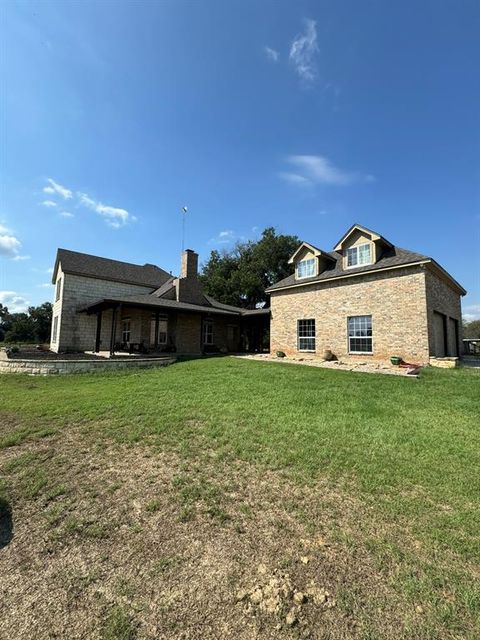 A home in Lipan