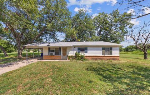 17 Ellis Avenue Troy TX 76579