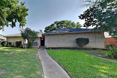 Photo of 1325 Glyndon Drive, Plano, TX 75023 (MLS # 21315172)