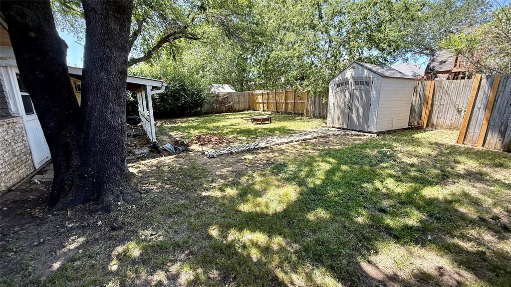 1717 Oak Tree Drive