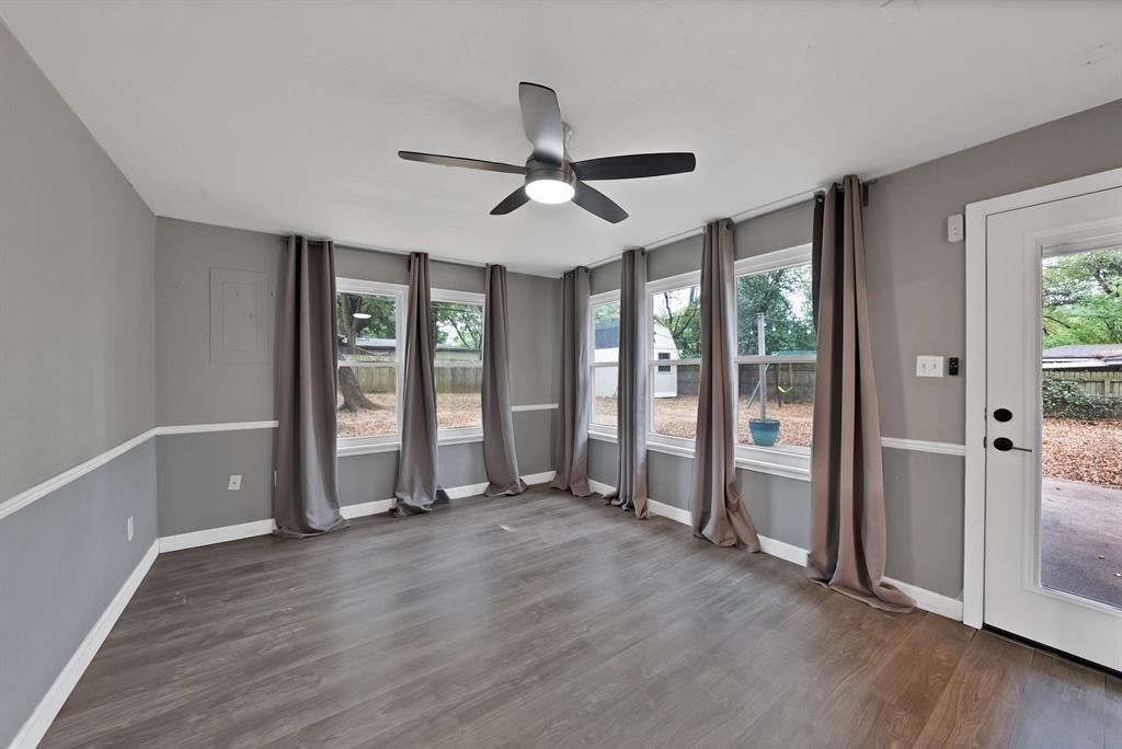 1513 Ravenwood Drive