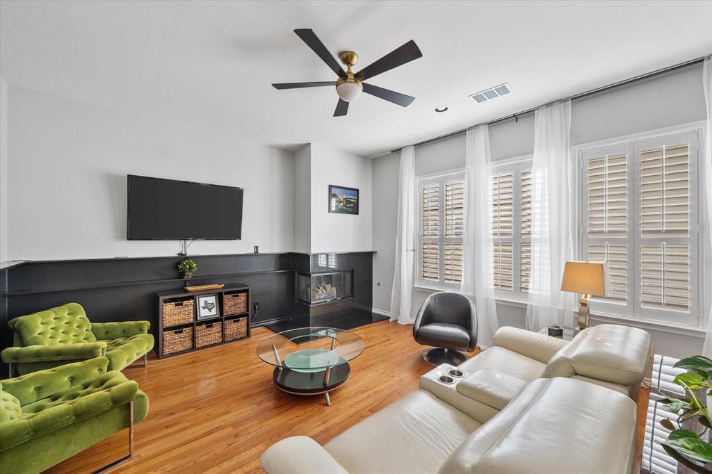 Ridglea Place - Residential