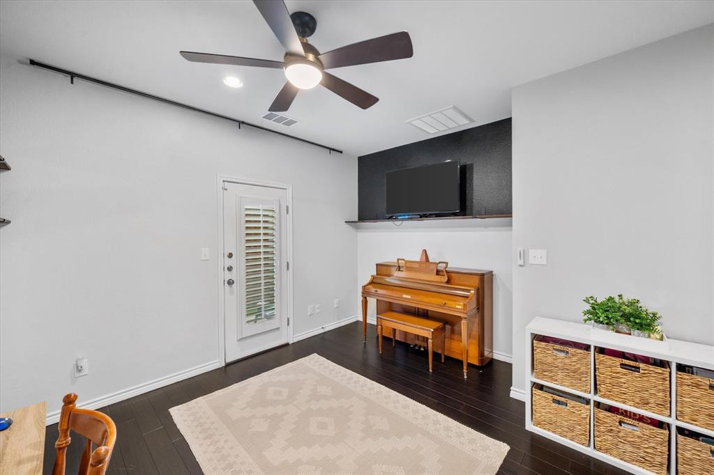 Ridglea Place - Residential