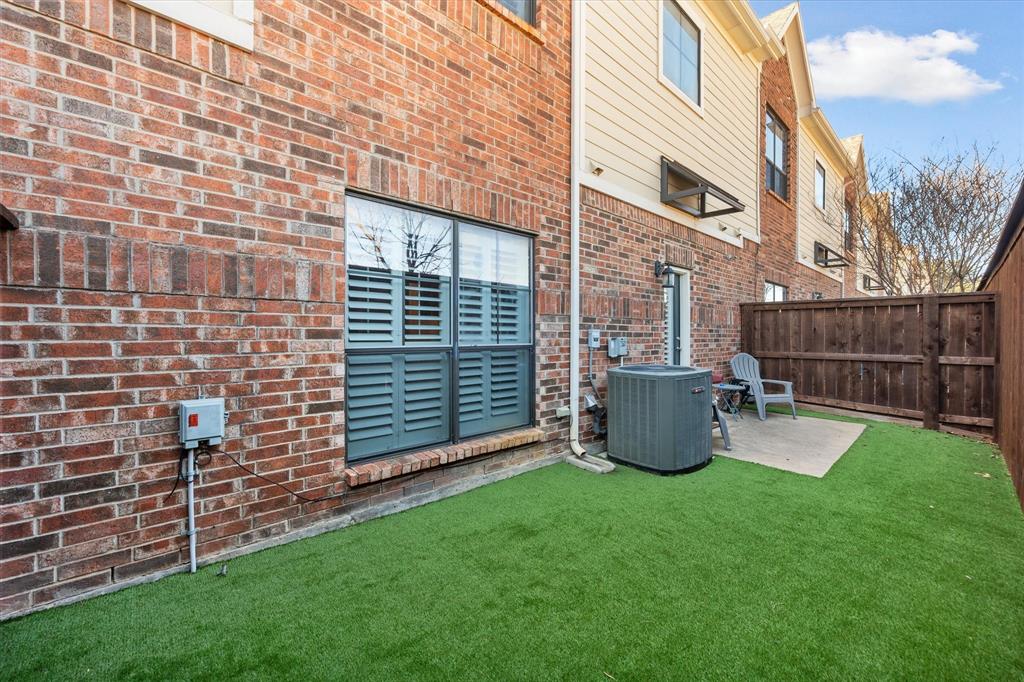 Ridglea Place - Residential