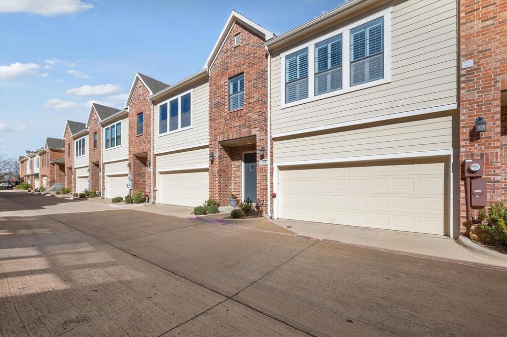 Ridglea Place - Residential