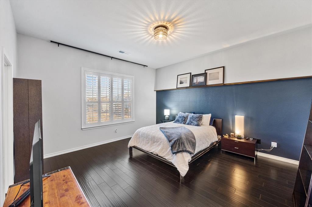 Ridglea Place - Residential