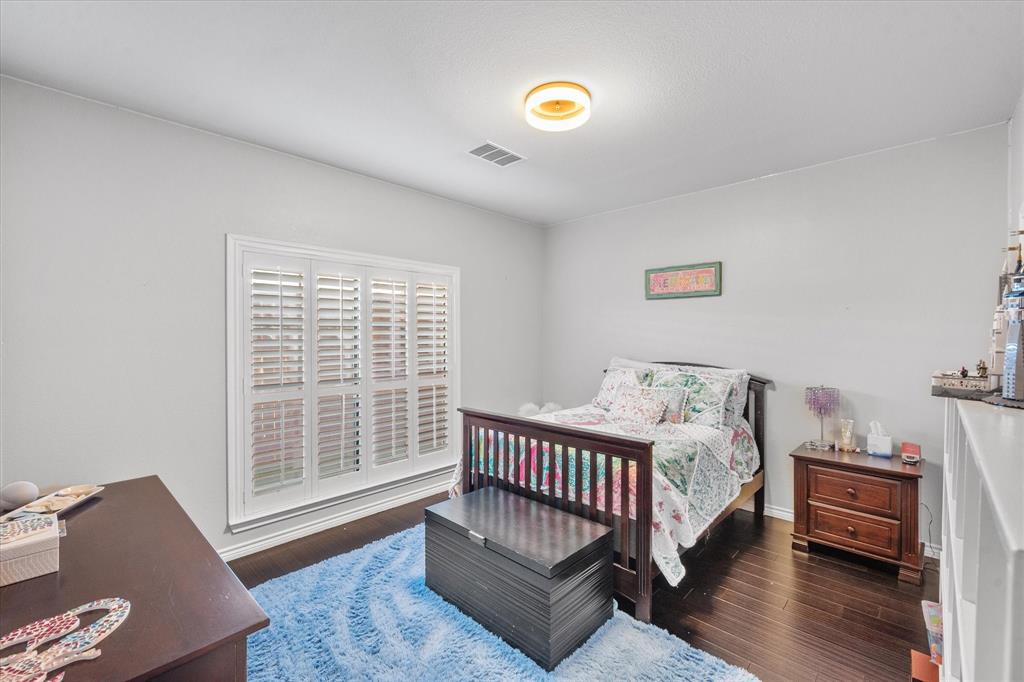 Ridglea Place - Residential