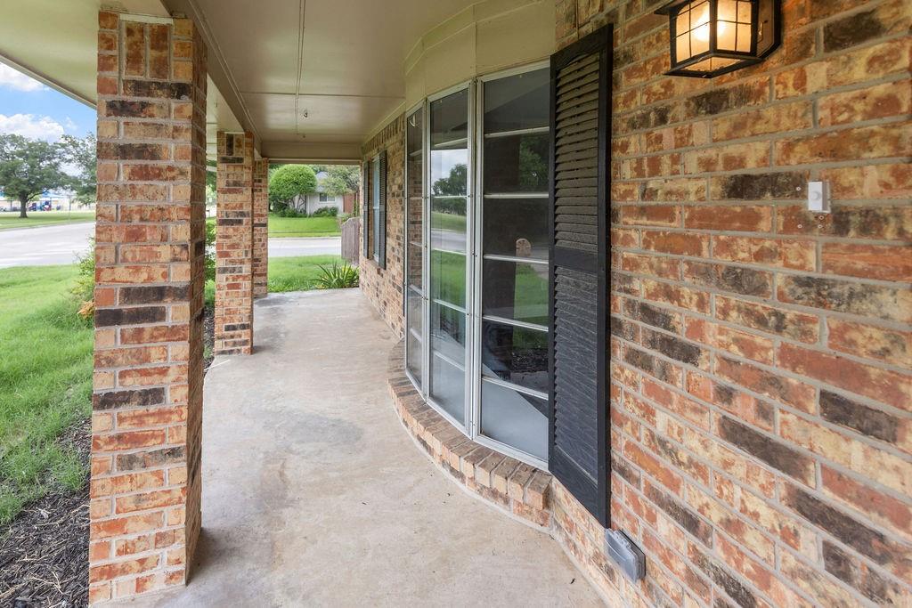 2700 Cross Bend Road