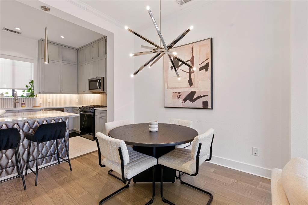 Palo Alto Twnhms Condo - Residential