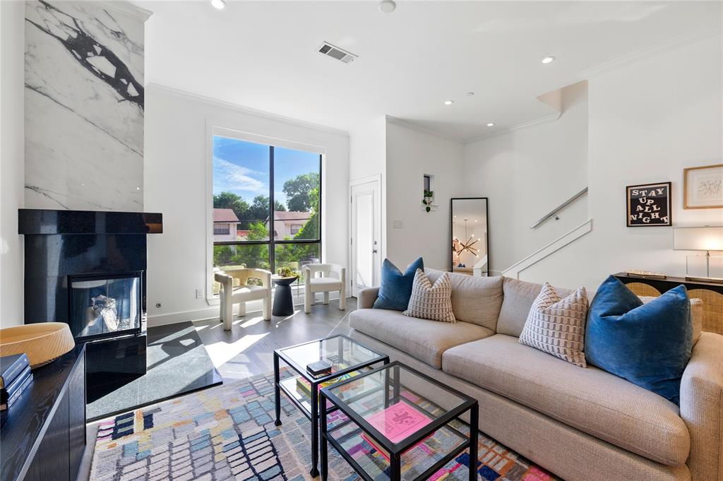 Palo Alto Twnhms Condo - Residential