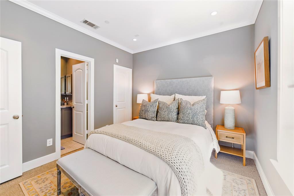 Palo Alto Twnhms Condo - Residential