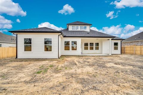 Tiny photo for 330 E Marshall Court, Palmer, TX 75152 (MLS # 21200485)