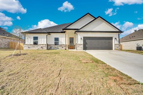 Tiny photo for 330 E Marshall Court, Palmer, TX 75152 (MLS # 21200485)