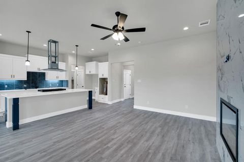 Tiny photo for 330 E Marshall Court, Palmer, TX 75152 (MLS # 21200485)