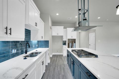 Tiny photo for 330 E Marshall Court, Palmer, TX 75152 (MLS # 21200485)