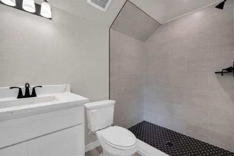 Tiny photo for 330 E Marshall Court, Palmer, TX 75152 (MLS # 21200485)