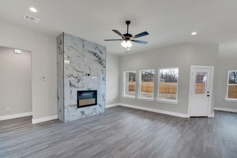 Tiny photo for 330 E Marshall Court, Palmer, TX 75152 (MLS # 21200485)