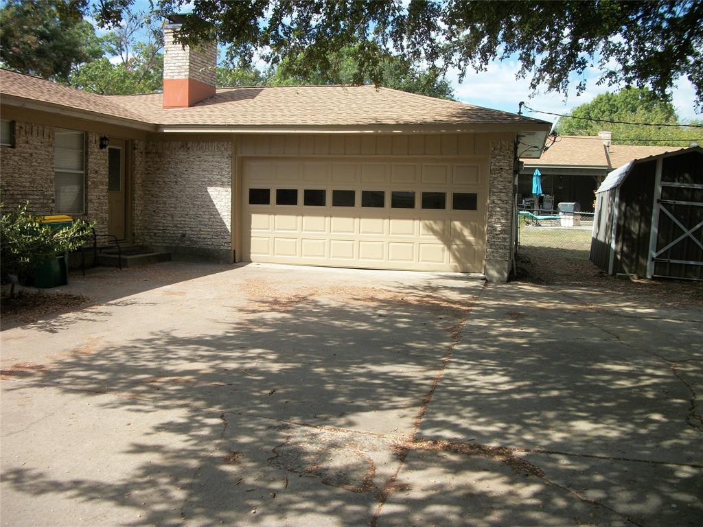 Gainesville, Texas 76240, United States, 3 Bedrooms Bedrooms, ,2 BathroomsBathrooms,Residential,Pending,40186