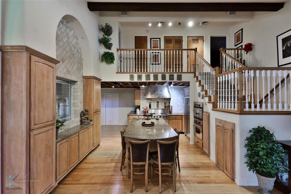 1242 Canterbury Drive