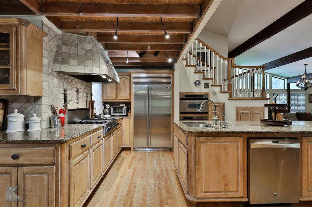 1242 Canterbury Drive