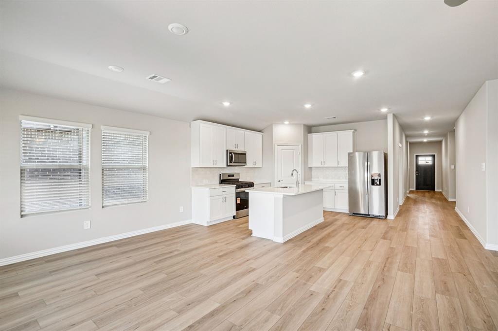 800 London Town Lane