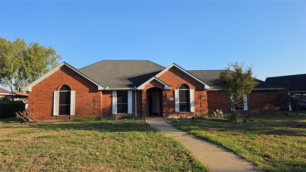 4415 HAVERHILL LN, SACHSE, TX 75048 - Image 3af8ce8d8cd3ff53447e2d359524c53a/2435773036