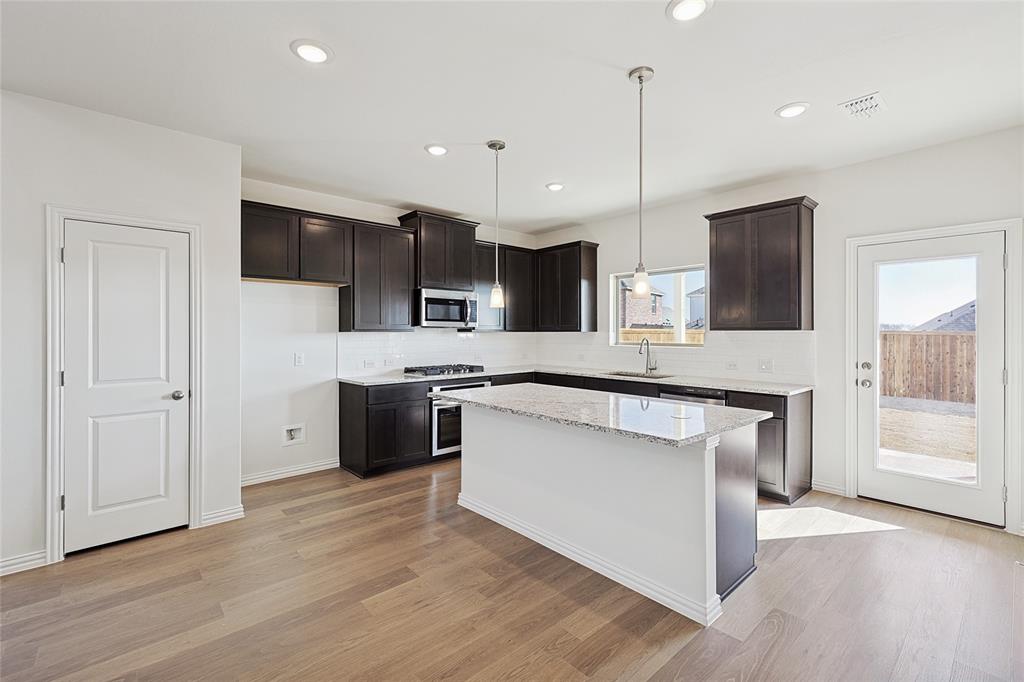 3913 Sky Drive