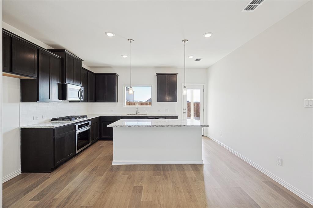 3913 Sky Drive