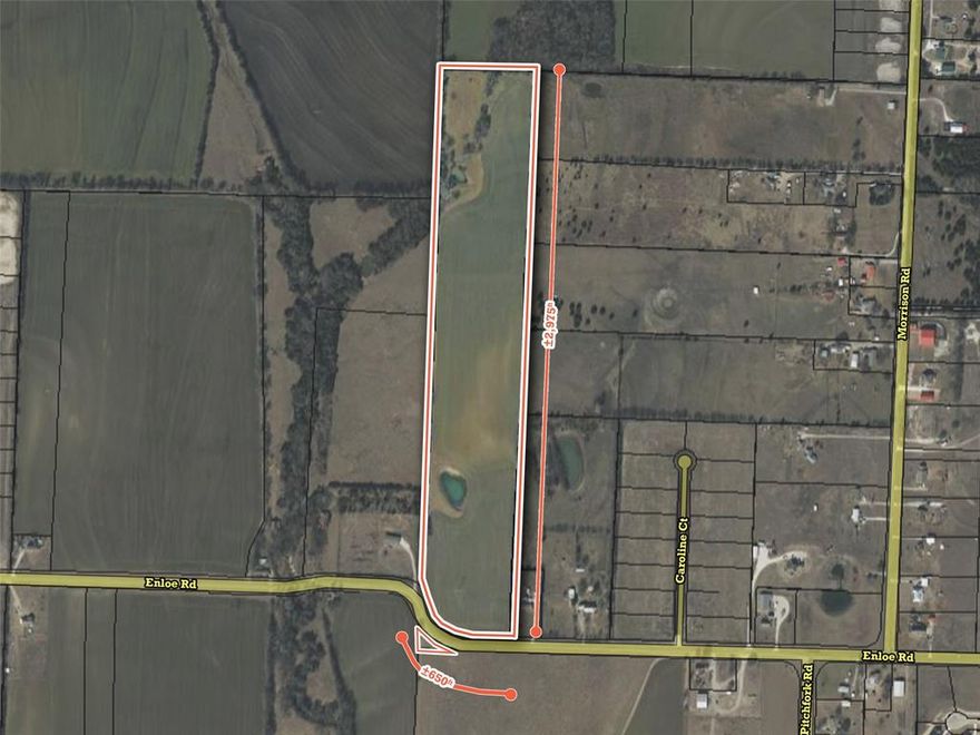 This 33.14 acre property is ideally located just outside the city limits of Howe, offering ample road frontage and convenient access to water. With single-family developments near, the site is strategically positioned to capitalize on the area's rapid growth. Its prime location places it near Sherman’s expanding semiconductor plants, the North Texas Regional Airport, the Texoma Medical District, and major highways, making it a compelling opportunity for residential or investment purposes.