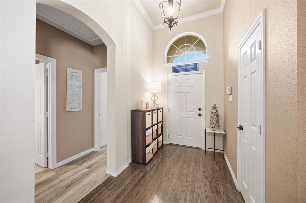 6915 Chapelridge Drive